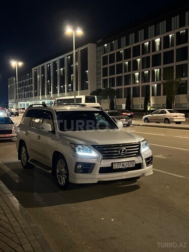 Lexus LX 570 2013, 212,000 km - 5.7 l - Astara