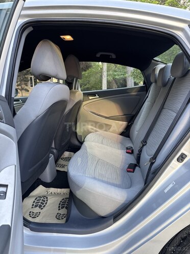 Hyundai Accent 2015, 132,000 km - 1.6 l - Bakı