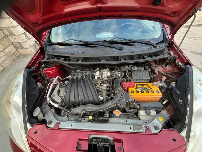 Nissan Note 2011, 63,000 km - 1.6 l - Quba