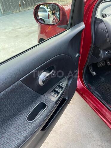 Nissan Note 2011, 63,000 km - 1.6 l - Quba