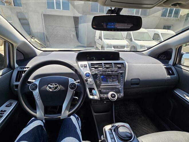 Toyota Prius V 2012, 313,822 km - 1.8 l - Bakı