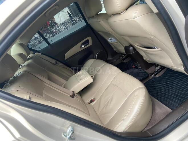 Chevrolet Cruze 2011, 273,000 km - 1.4 l - Gəncə