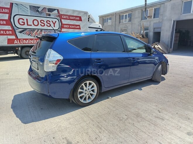 Toyota Prius V 2012, 313,822 km - 1.8 l - Bakı