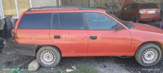 Opel Astra 1993, 453,280 km - 1.7 l - Gəncə