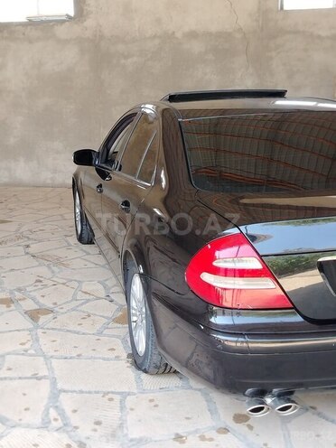 Mercedes E 260 2002, 447,389 km - 2.6 l - Şamaxı