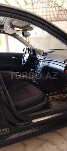 Mercedes E 260 2002, 447,389 km - 2.6 l - Şamaxı