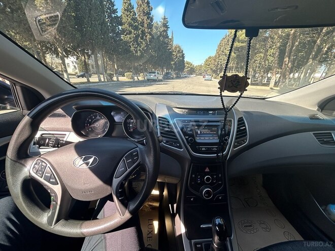 Hyundai Elantra 2015, 119,000 km - 1.8 l - Bakı