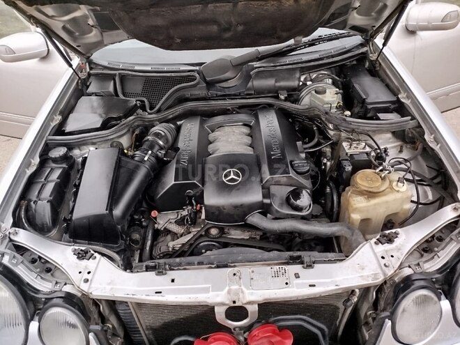 Mercedes E 280 1999, 223,344 km - 2.8 l - Quba