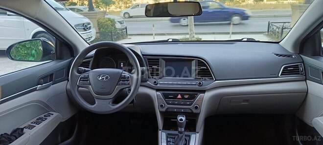 Hyundai Elantra 2017, 42,860 km - 2.0 l - Bakı