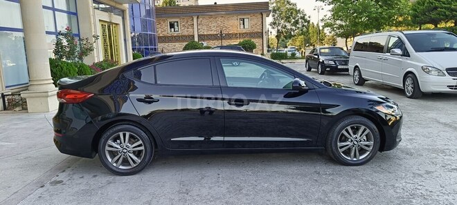 Hyundai Elantra 2017, 42,860 km - 2.0 l - Bakı