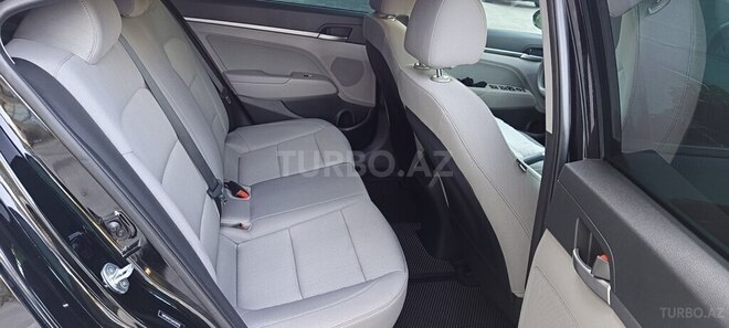 Hyundai Elantra 2017, 42,860 km - 2.0 l - Bakı