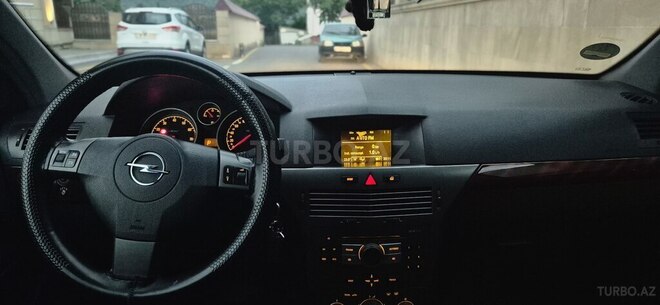 Opel Astra 2005, 246,500 km - 1.8 l - Astara
