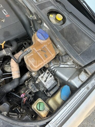 Audi A6 1999, 350,000 km - 1.9 l - Gəncə