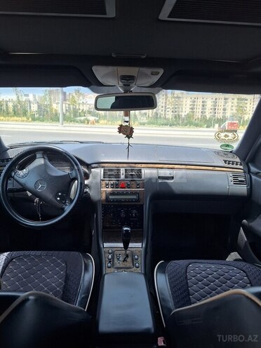 Mercedes E 240 2000, 497,917 km - 2.6 л - Bakı
