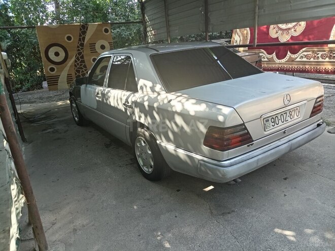 Mercedes E 250 1993, 558,885 km - 2.5 l - Tərtər