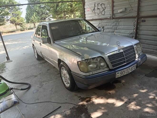Mercedes E 250 1993, 558,885 km - 2.5 l - Tərtər