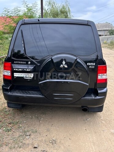 Mitsubishi Pajero io 2000, 272,819 km - 2.0 l - Bakı