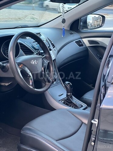 Hyundai Elantra 2015, 180,000 km - 1.8 l - Bakı