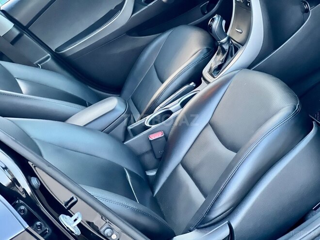Hyundai Elantra 2015, 180,000 km - 1.8 l - Bakı