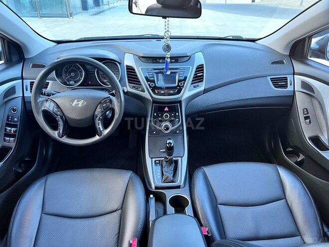 Hyundai Elantra 2015, 180,000 km - 1.8 l - Bakı