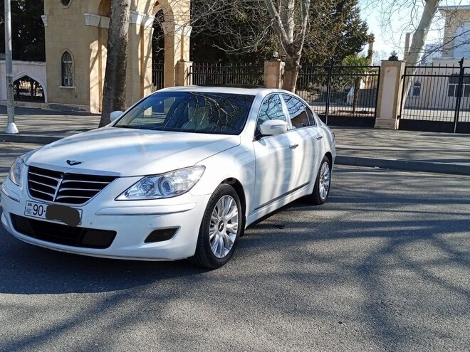 Hyundai Genesis 2010, 270,000 km - 3.8 л - Mingəçevir