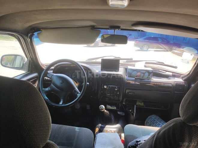 GAZ 3102 2004, 347,000 km - 2.5 l - Ucar