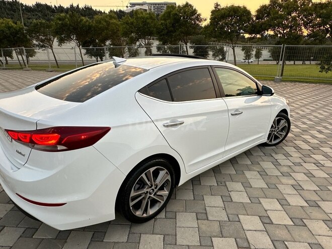 Hyundai Elantra 2016, 131,000 km - 2.0 л - Bakı