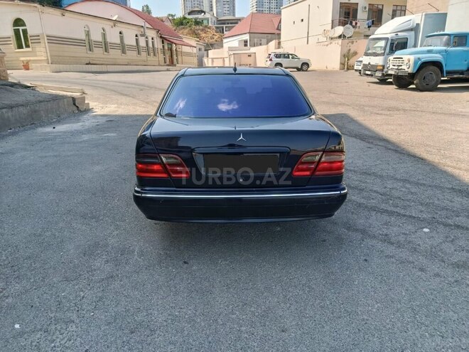 Mercedes E 220 d 2001, 394,500 km - 2.2 л - Bakı