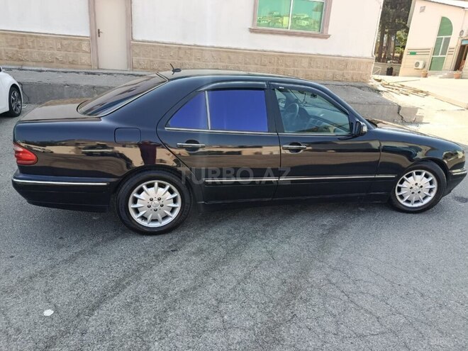 Mercedes E 220 d 2001, 394,500 km - 2.2 л - Bakı