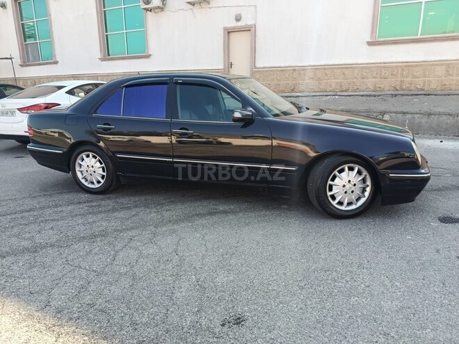 Mercedes E 220 d 2001, 394,500 km - 2.2 л - Bakı
