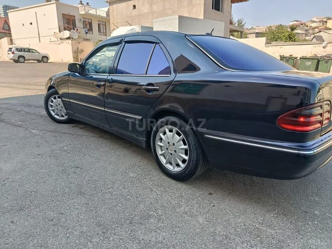 Mercedes E 220 d 2001, 394,500 km - 2.2 л - Bakı