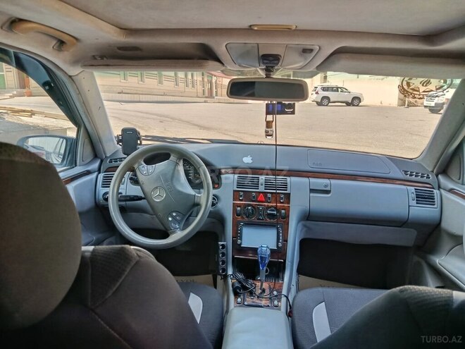 Mercedes E 220 d 2001, 394,500 km - 2.2 л - Bakı