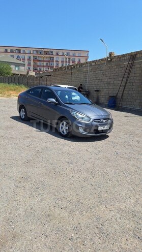Hyundai Accent 2013, 395,000 km - 1.6 l - Bakı