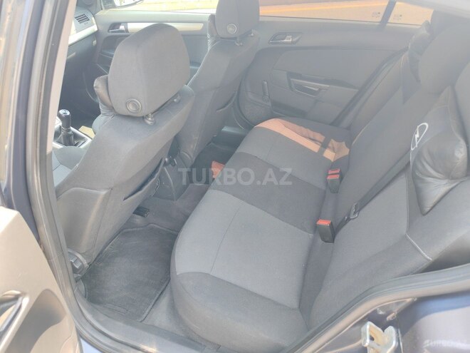 Opel Astra 2007, 293,559 km - 1.4 л - Füzuli