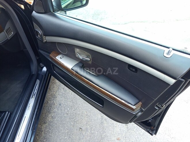 BMW 745 2003, 228,000 km - 4.4 l - Bakı