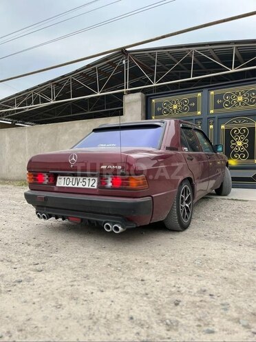 Mercedes 190 1992, 380,000 km - 2.0 l - Salyan