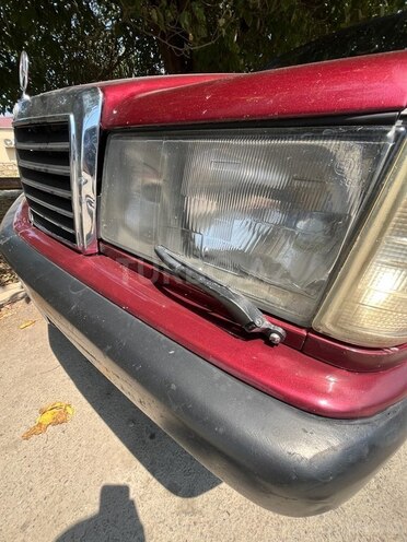 Mercedes 190 1992, 380,000 km - 2.0 l - Salyan