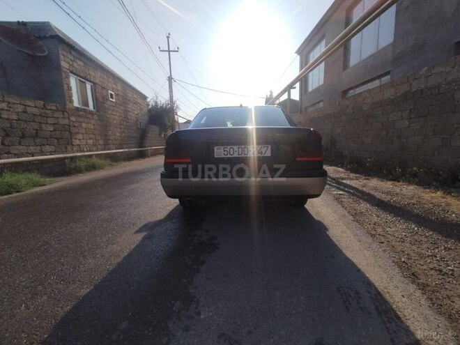 Mercedes C 200 1995, 400,000 km - 2.0 l - Bakı