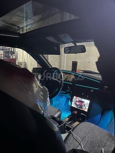Mercedes 190 1992, 380,000 km - 2.0 l - Salyan