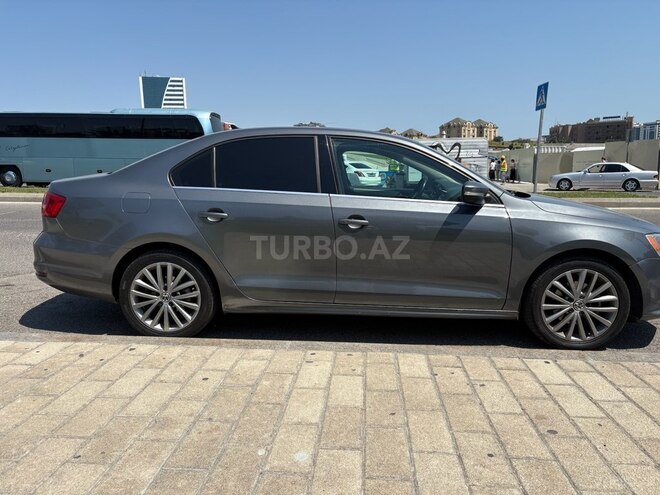 Volkswagen Jetta 2016, 180,000 km - 1.8 l - Bakı