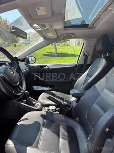 Volkswagen Jetta 2016, 180,000 km - 1.8 l - Bakı
