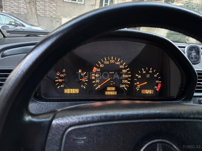 Mercedes C 180 1996, 258,000 km - 1.8 л - Bakı