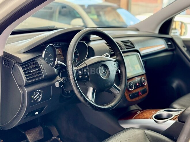 Mercedes R 350 2007, 204,000 km - 3.5 l - Bakı