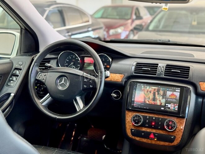 Mercedes R 350 2007, 204,000 km - 3.5 l - Bakı