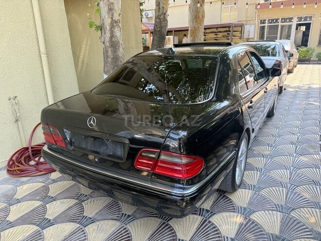 Mercedes E 240 1998, 333,000 km - 2.4 l - Bakı