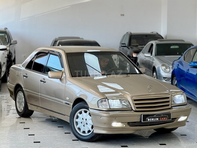 Mercedes C 240 2000, 294,000 km - 2.4 л - Bakı