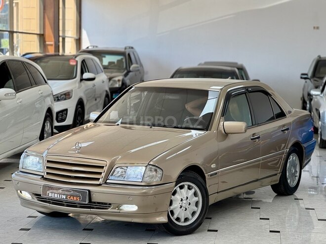 Mercedes C 240 2000, 294,000 km - 2.4 л - Bakı