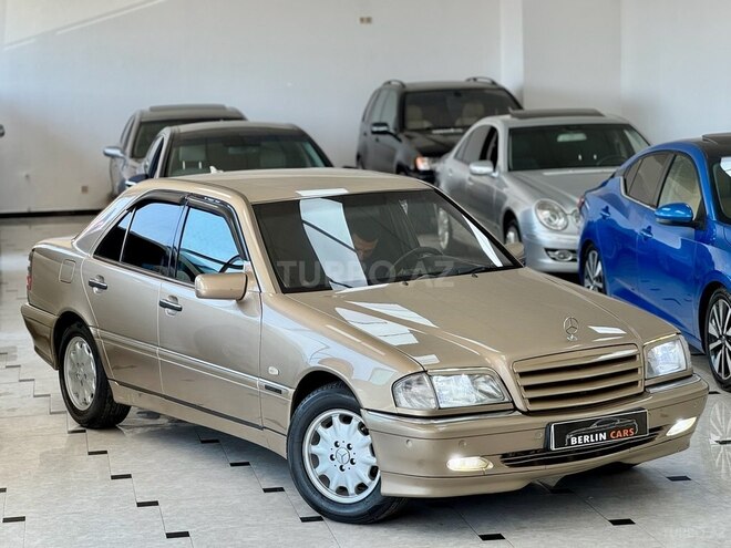 Mercedes C 240 2000, 294,000 km - 2.4 л - Bakı