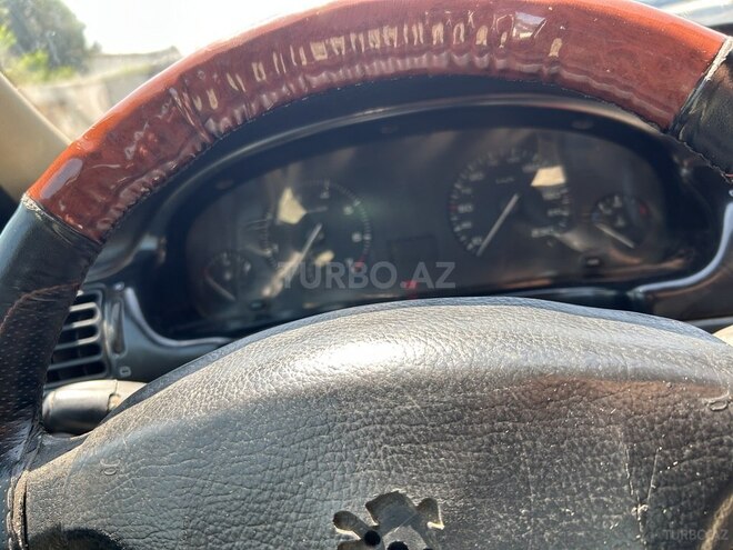 Peugeot 406 2003, 300,000 km - 2.0 l - Bakı