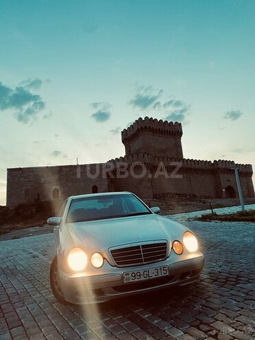 Mercedes E 220 d 2001, 390,000 km - 2.2 л - Bakı